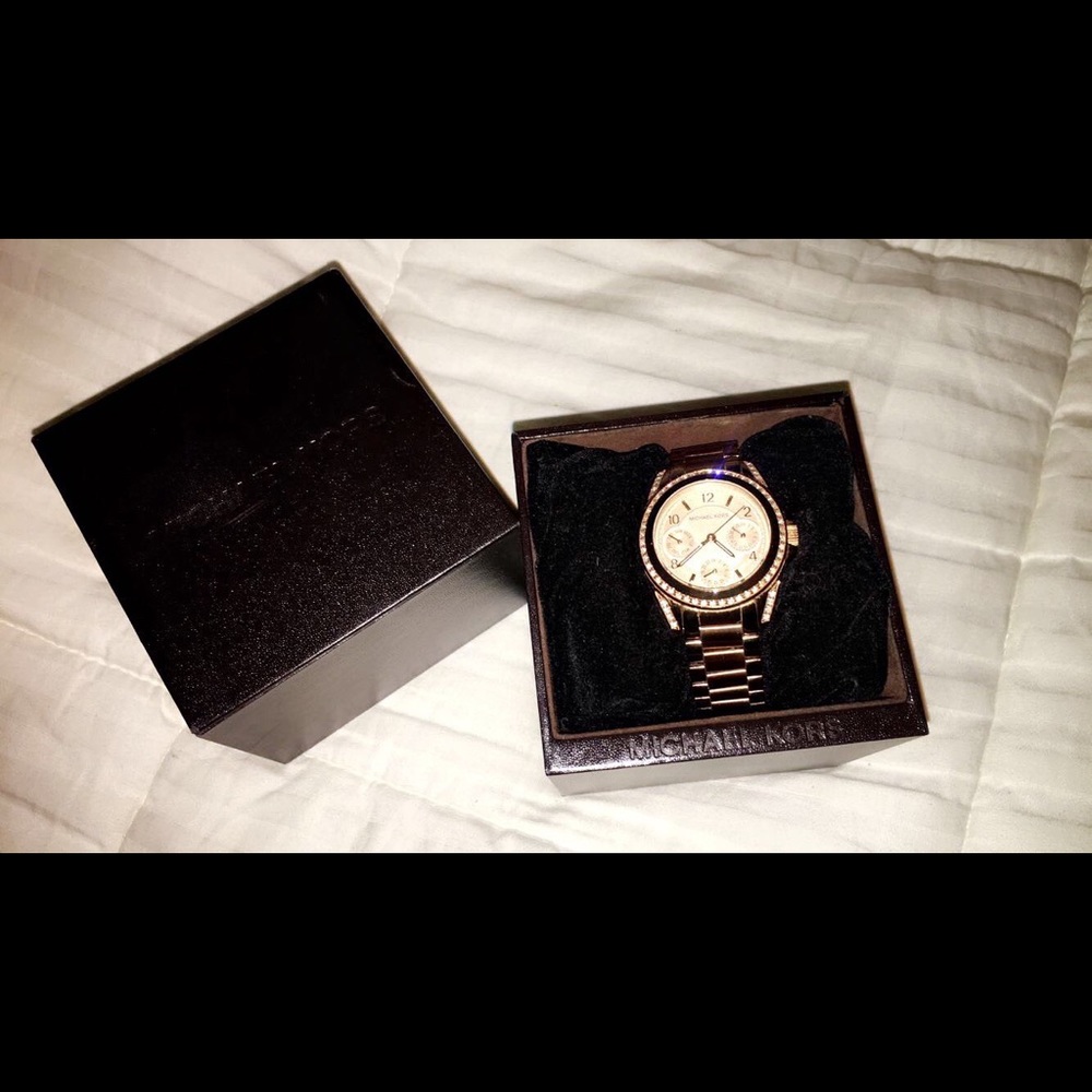❌SOLD❌ Michael Kors rose gold watch